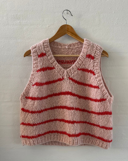 Kiss The Knit v-neck Slipover