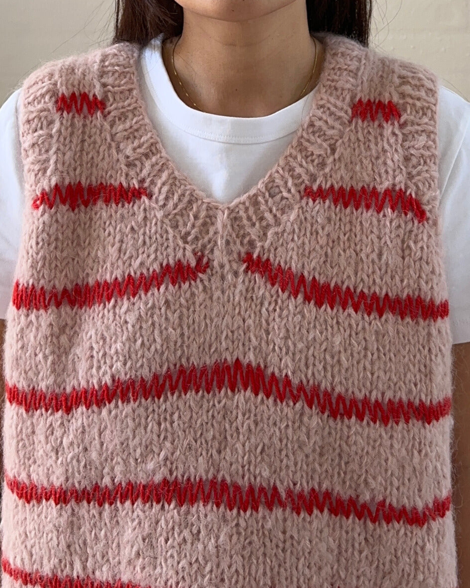 Kiss The Knit v-neck Slipover
