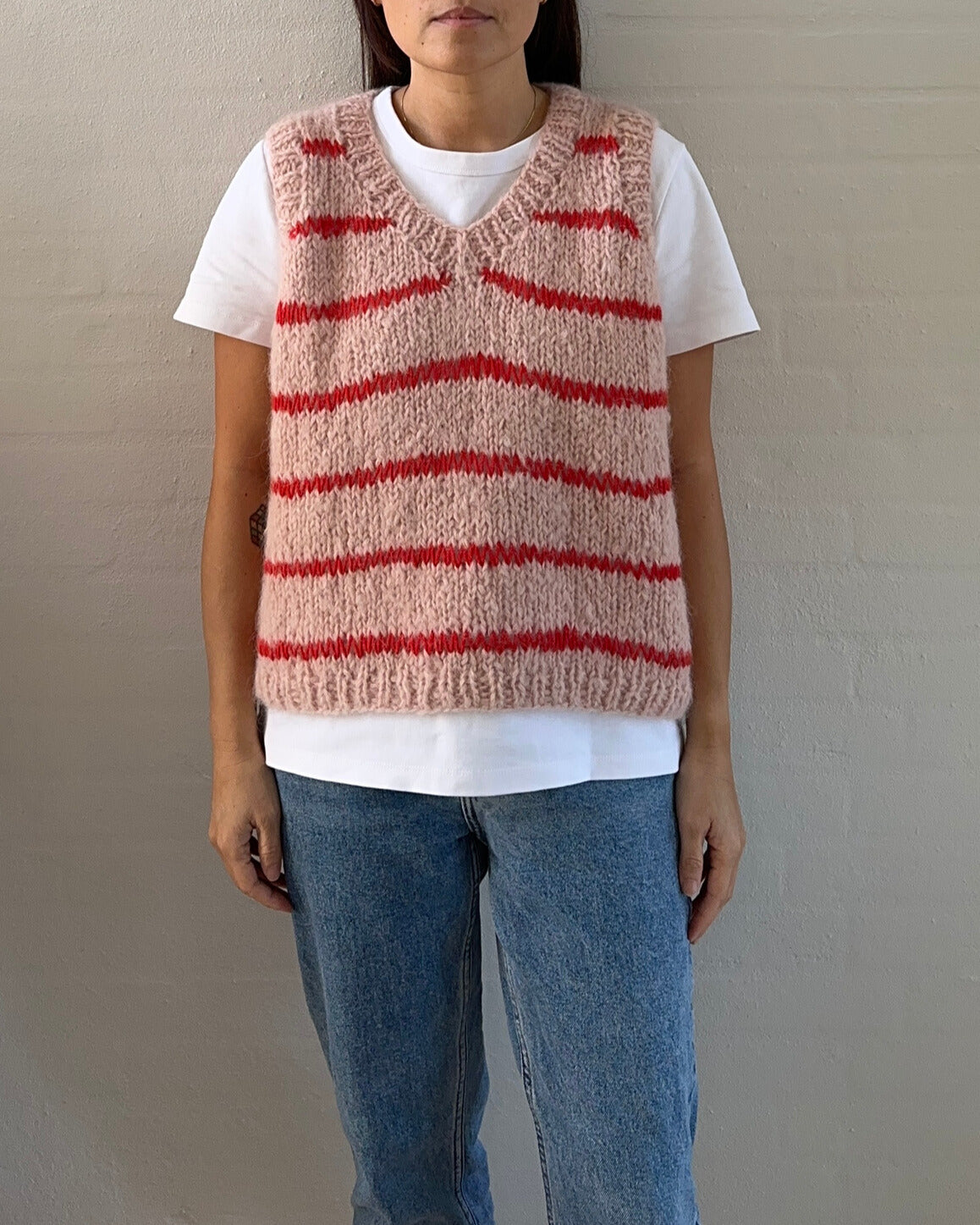 Kiss The Knit v-neck Slipover