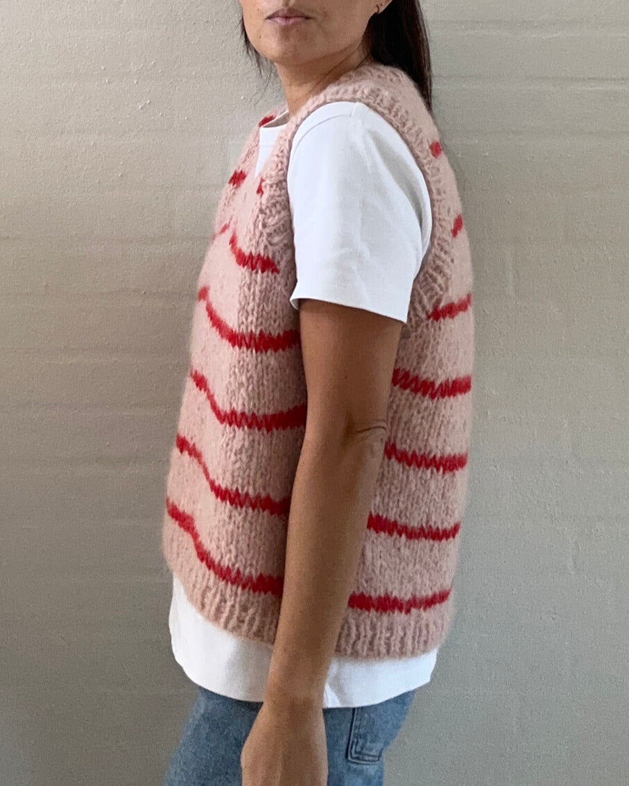 Kiss The Knit v-neck Slipover